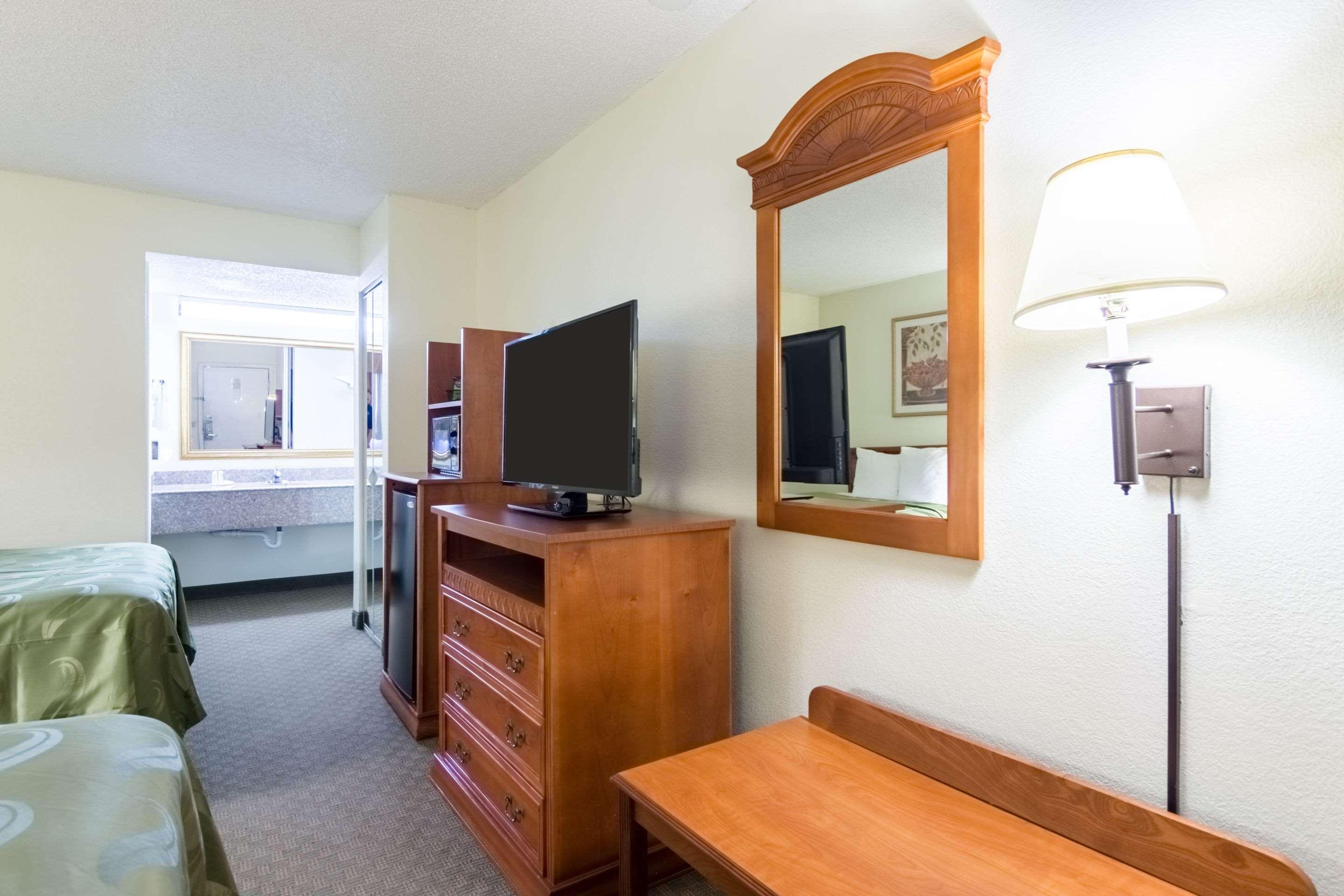 Quality Inn & Suites Of Alma - Northeast From Fort Smith Eksteriør billede