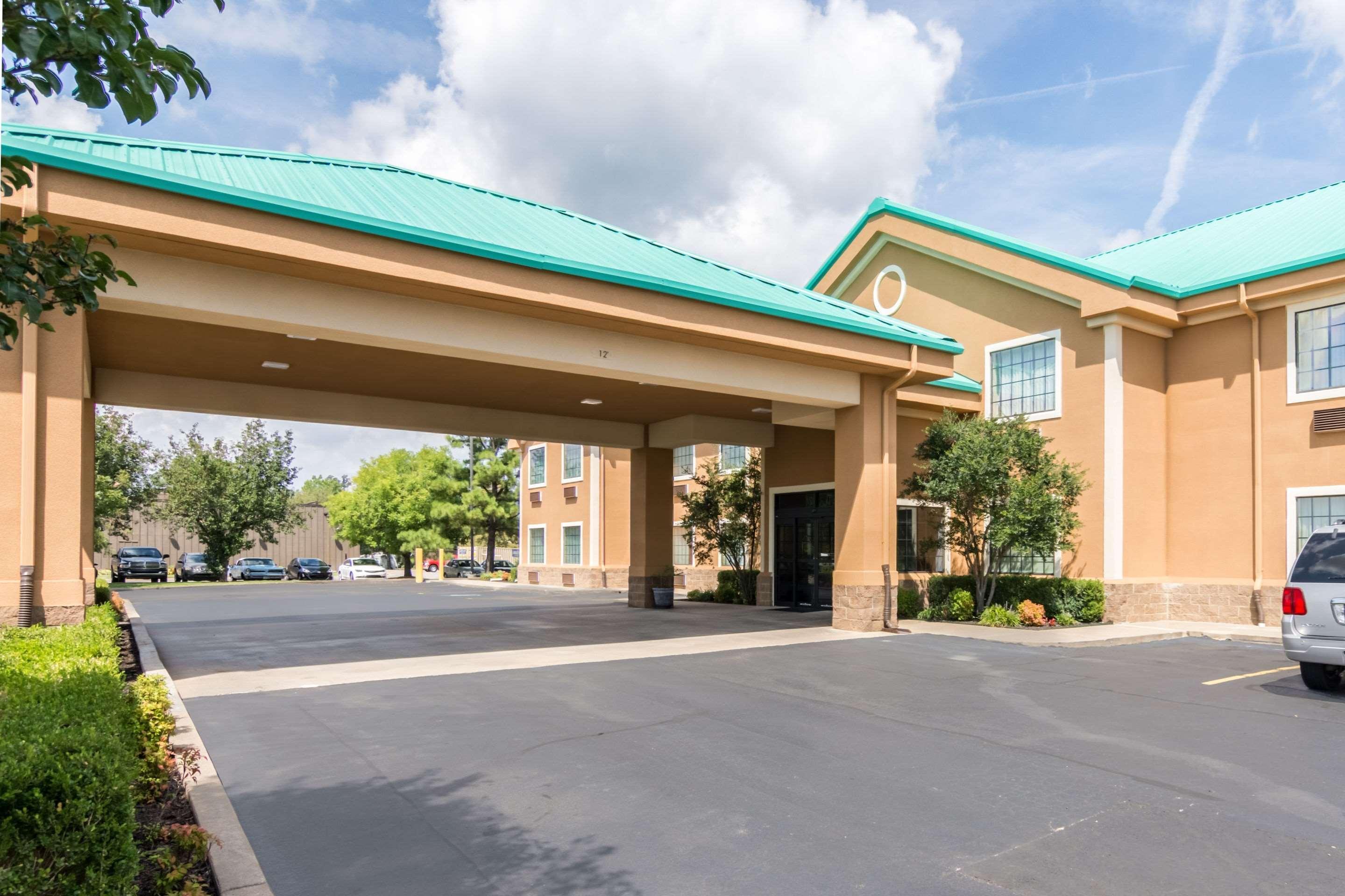 Quality Inn & Suites Of Alma - Northeast From Fort Smith Eksteriør billede