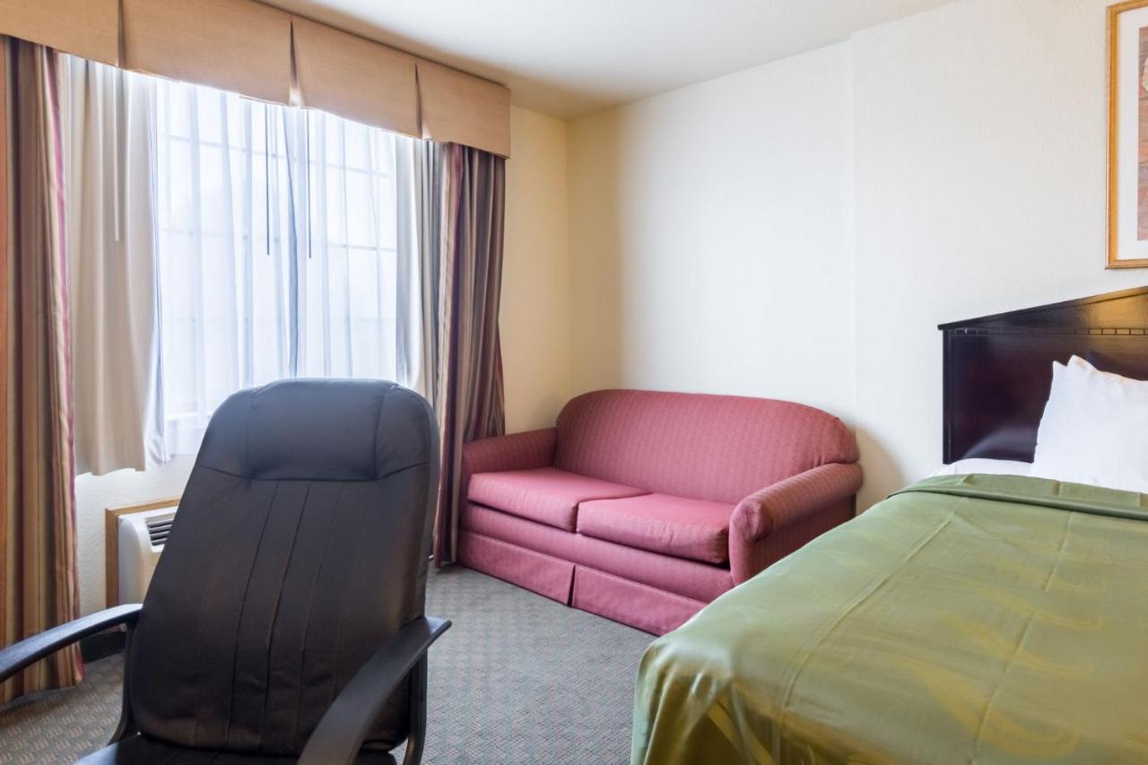 Quality Inn & Suites Of Alma - Northeast From Fort Smith Eksteriør billede