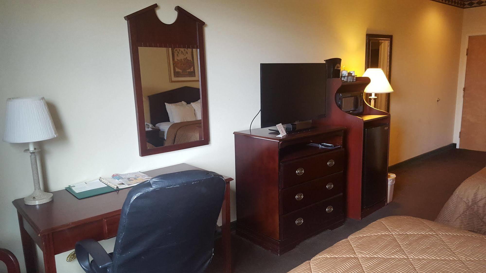 Quality Inn & Suites Of Alma - Northeast From Fort Smith Eksteriør billede