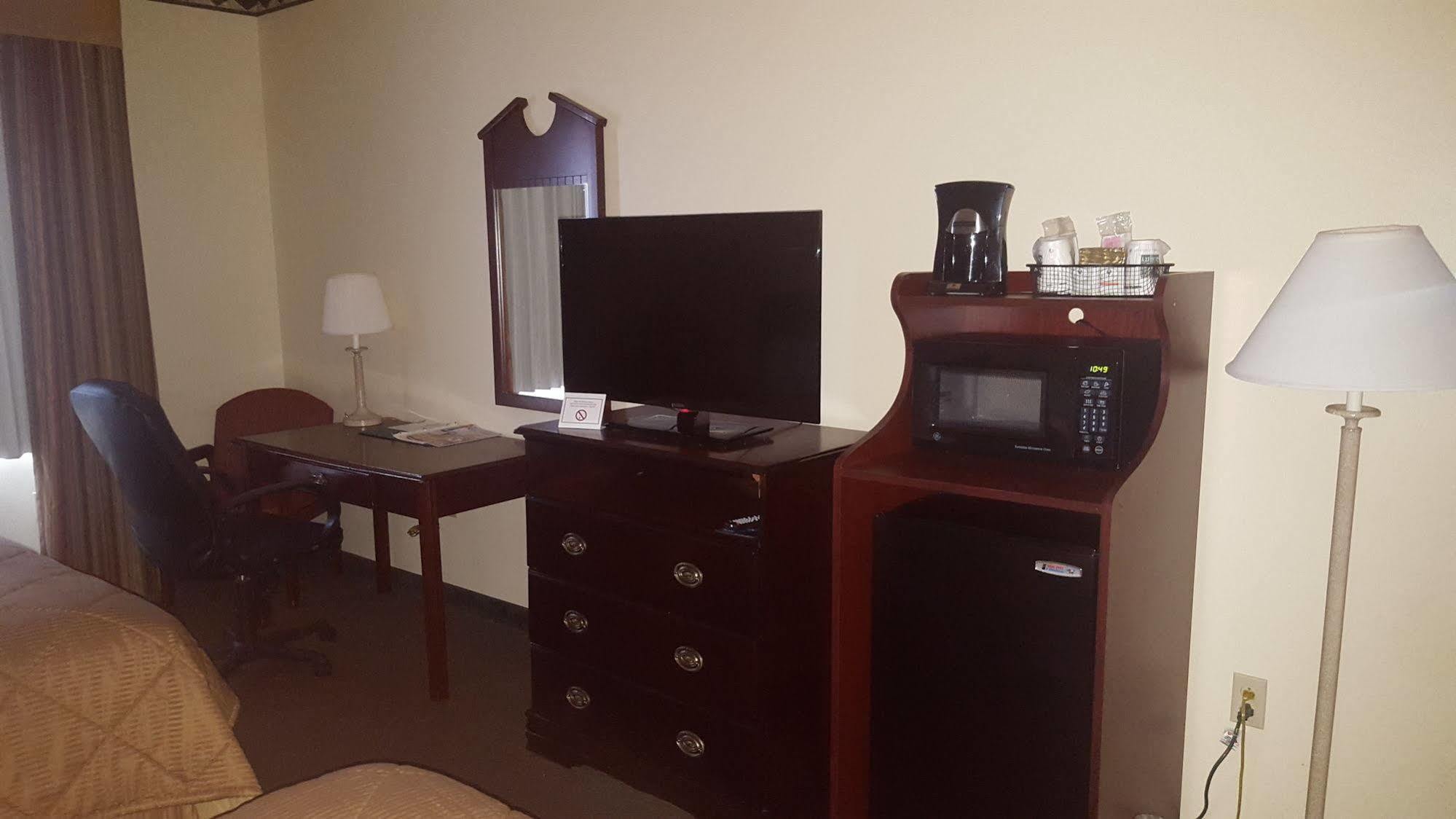 Quality Inn & Suites Of Alma - Northeast From Fort Smith Eksteriør billede